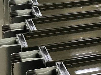 四川钢制母线槽厂家